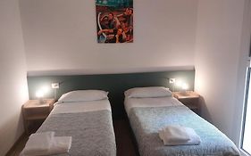 111 Suite Apartment